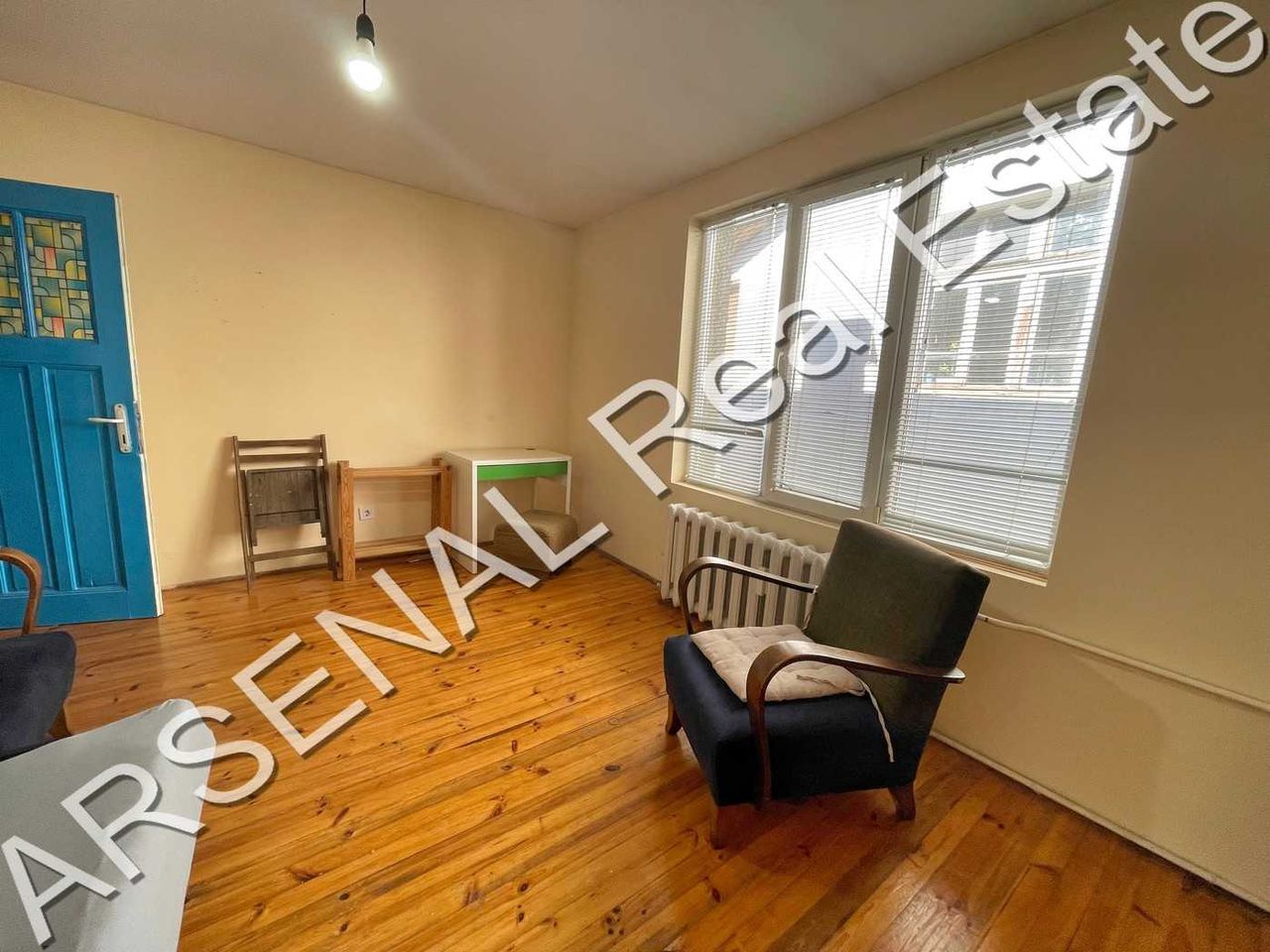 Дава се под наем Етаж от къща в София, Център - 126 кв.м за 500 € - Снимка #7