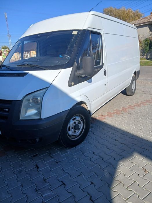 Vand ford transit/ schimb cu tractor sau autoturism +/- diferenta
