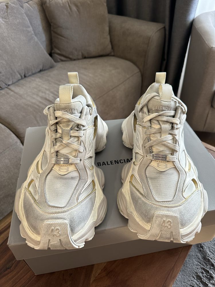 Мъжки обувки BALENCIAGA