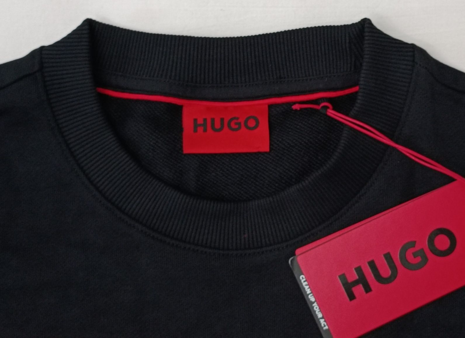 Hugo Boss Sweatshirt оригинално горнище M Бос памучен суичър