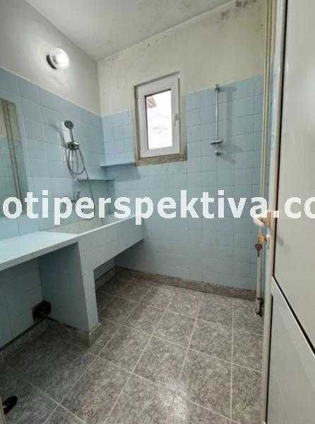 Продава се Тристаен апартамент в Пловдив, Христо Смирненски - 92 кв.м за 1249 €/кв.м - Снимка #15