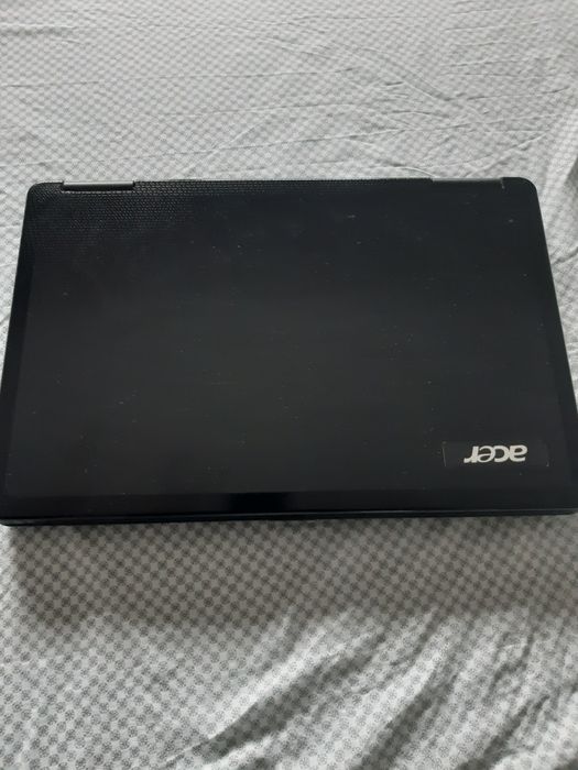 Vând laptop Acer