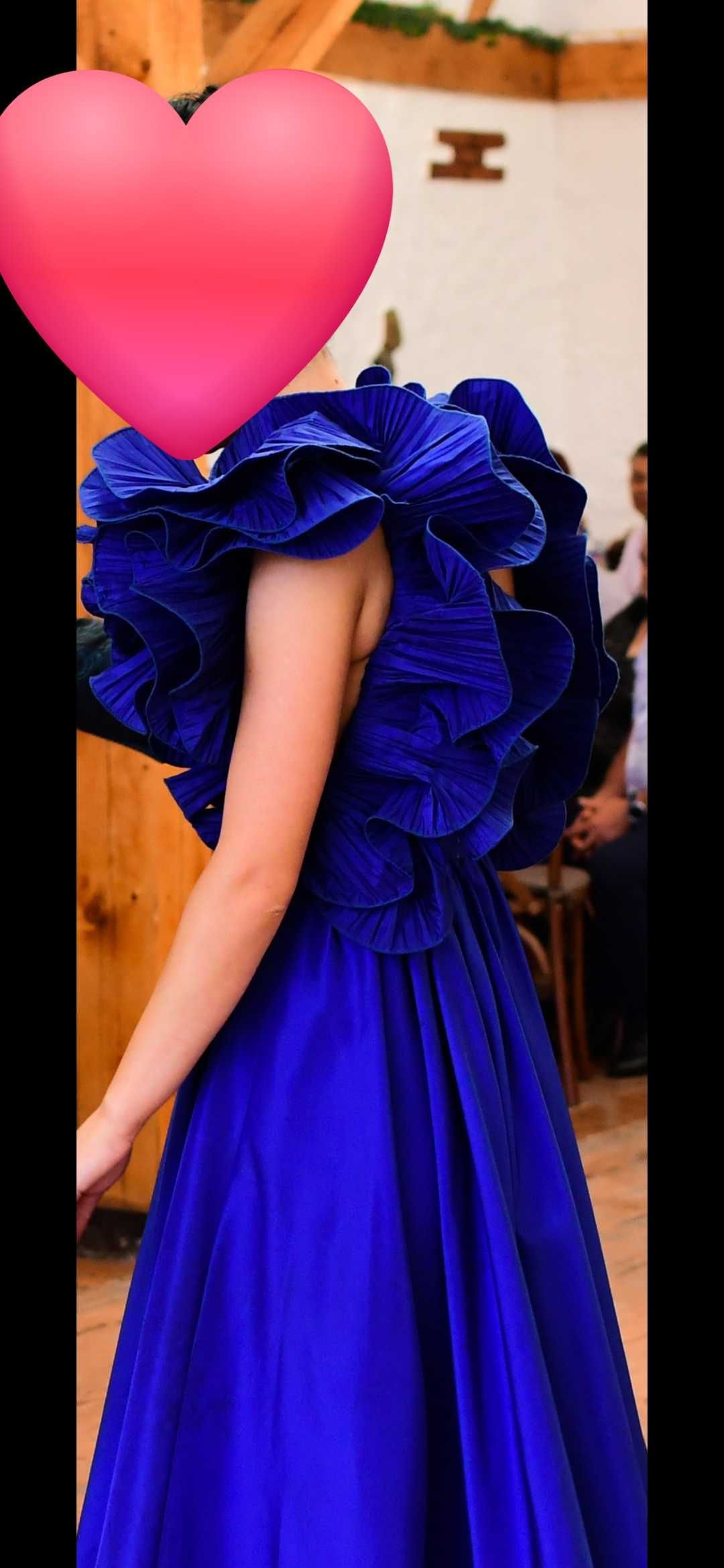 Rochie de nașa si rochiță de fetita