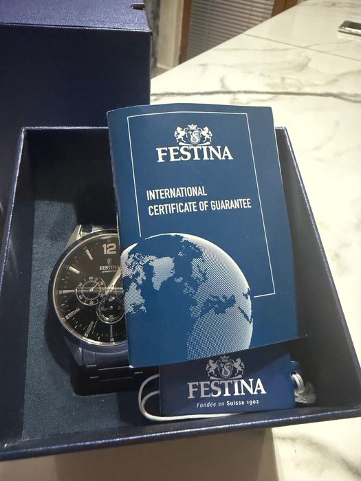 Часовник Festina