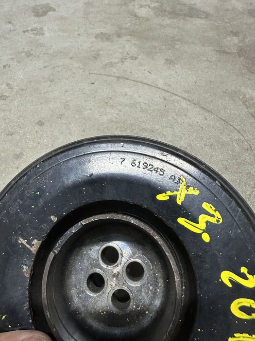 Fulie vibrochen BMW Seria 3,4,5 2.0d B47 cod 7619245
