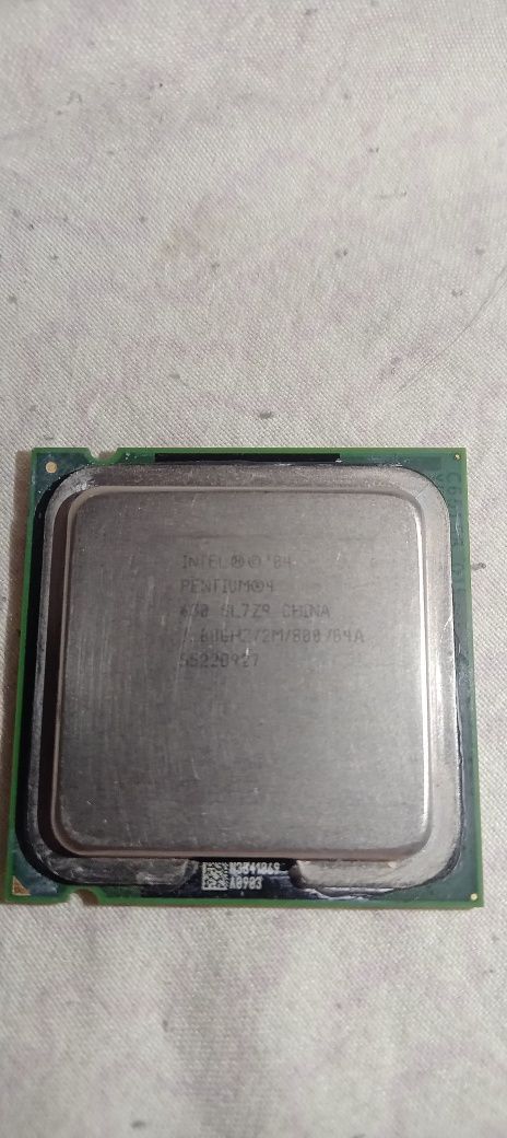 Процесор Intel Pentium