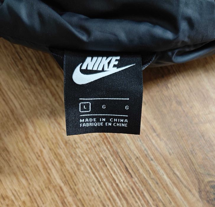 NIKE Оригинално мъжко яке пуфер с качулка и пух размер L