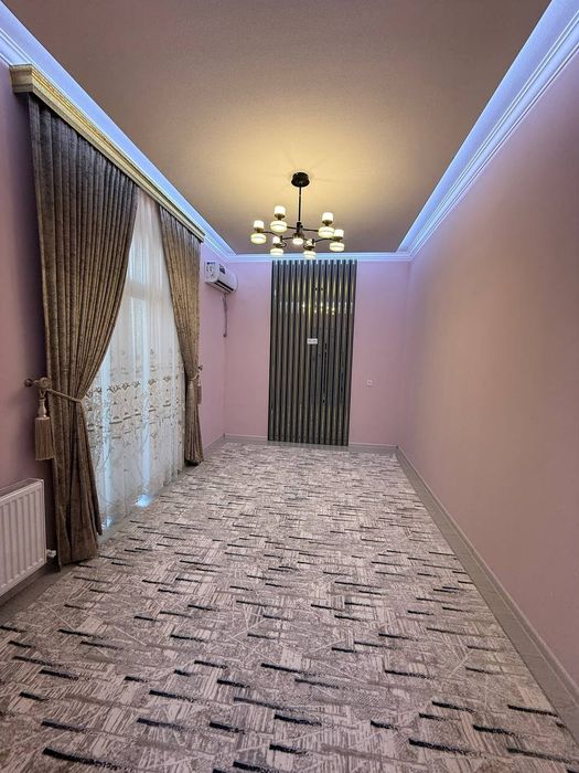 Brilliant sity oldida 4 xona kvartira sotiladi