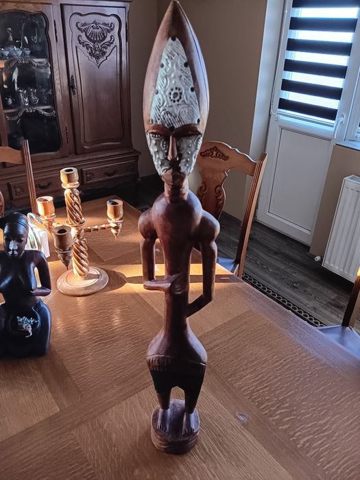 Дървени маски качествени