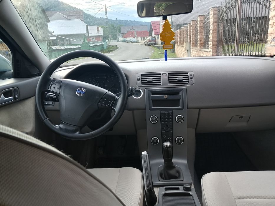 Vînd volvo v 50 motor 16 disel