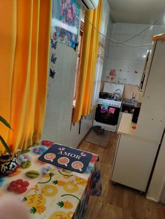 БАЛКОН 1,5×6, Чиланзар 20 Квартал, 1в2\4\4, Продаётся Квартира