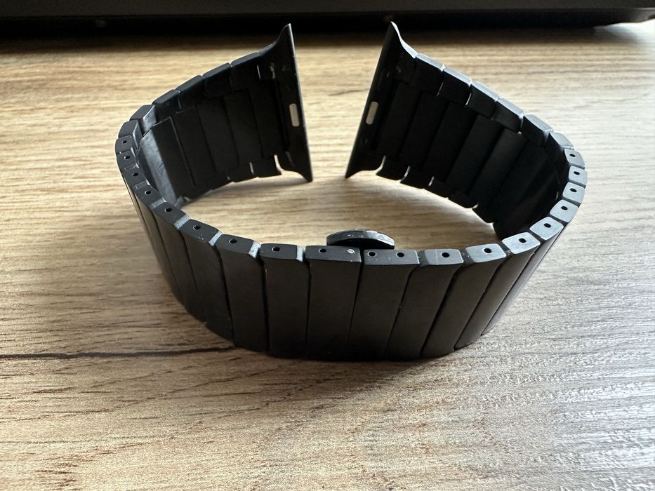 Луксозна стоманена верижка Titanium цвят за Apple Watch