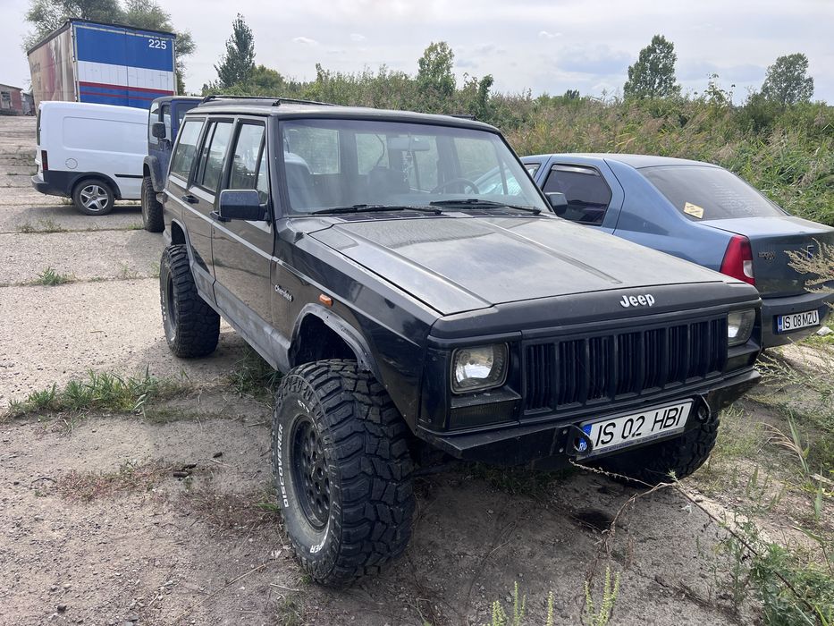 Jeep cherokee 2.5 benzina