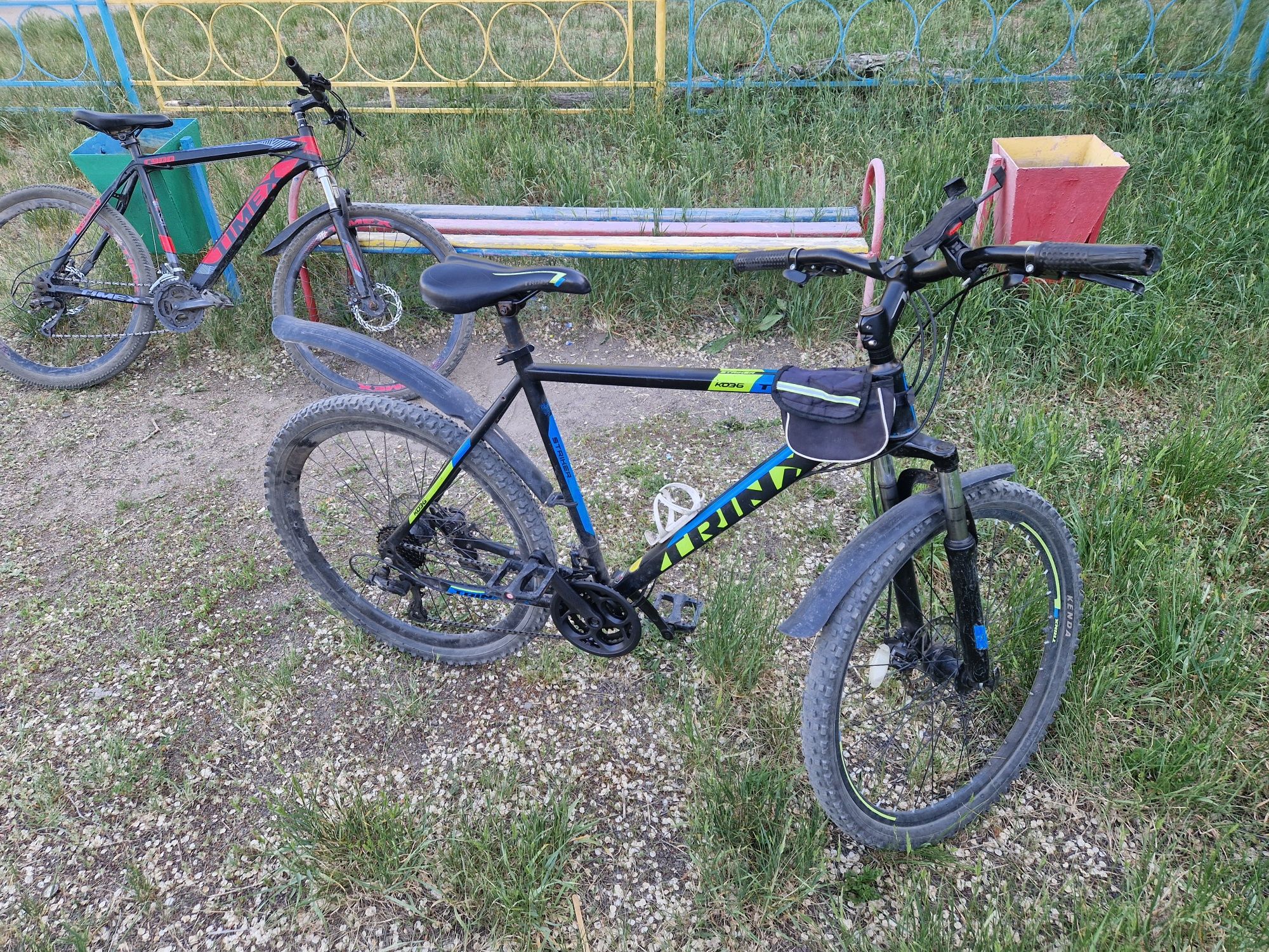Trinx k036 Striker