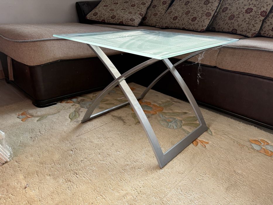 Журнальный столик