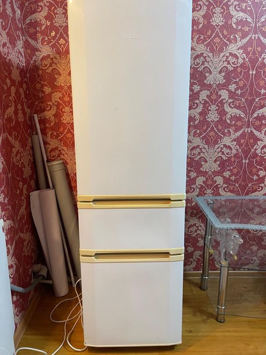 Холодильник продам