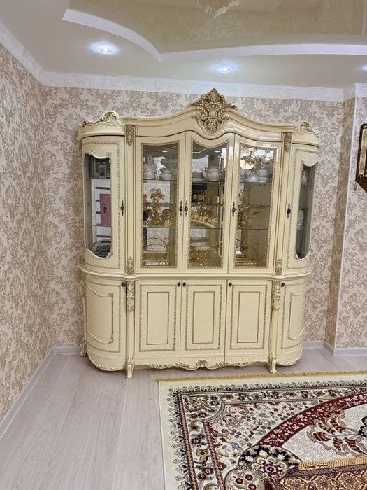 Продается сервант