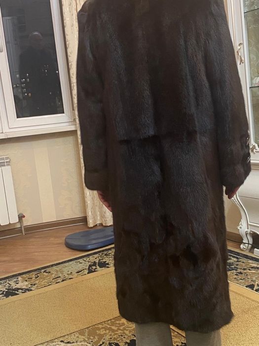 Продам норковую шубу