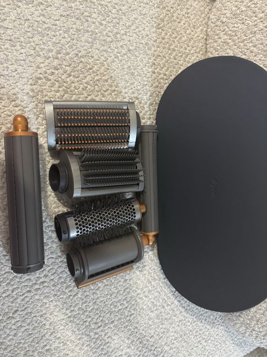 Dyson Arwap multi-styler