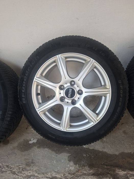 Jante aliaj cu anvelope de iarna 205 60 16 Kia, Mazda