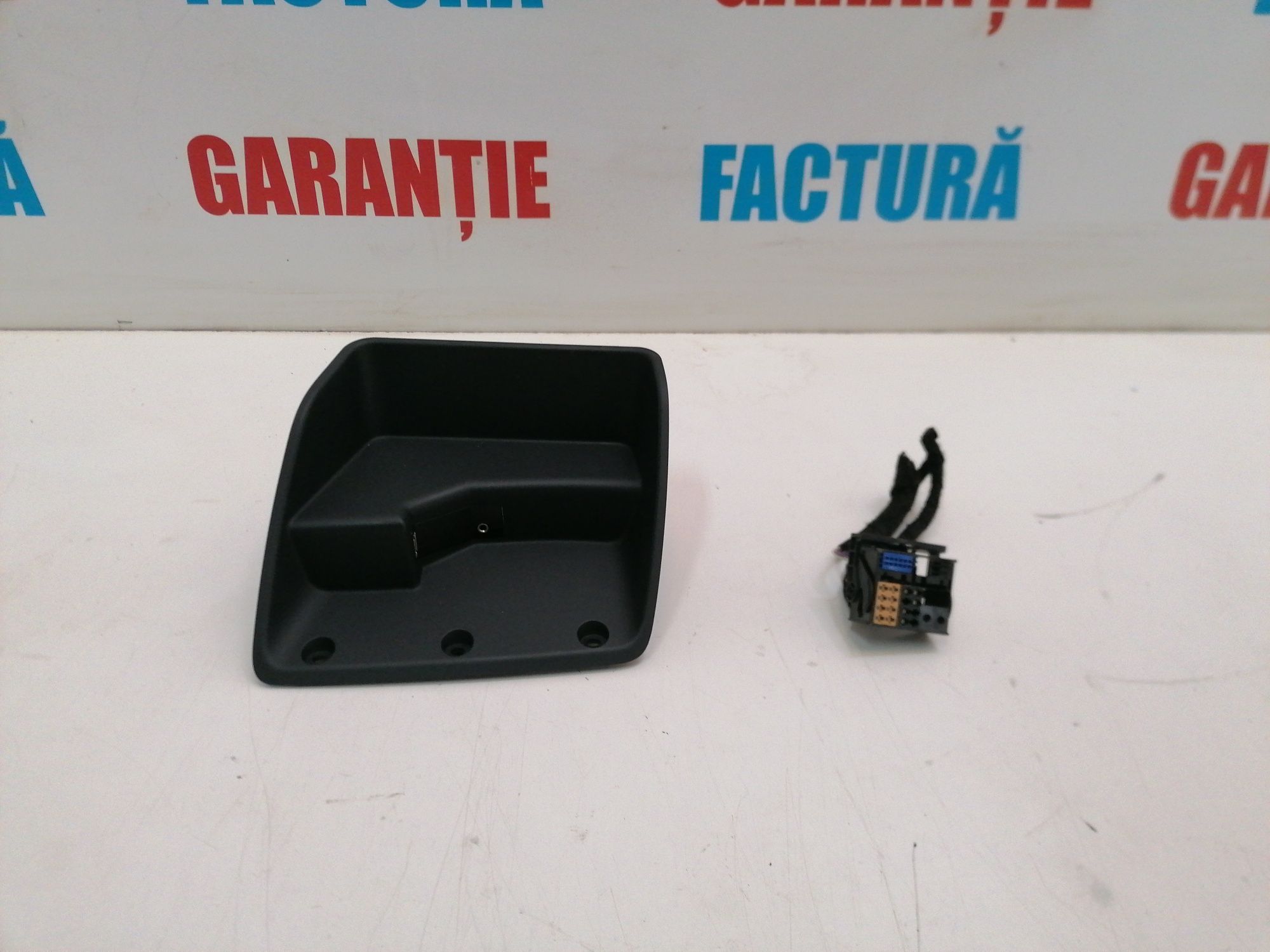 USB Jack auxiliar Original Seat Ibiza 6J 6J0 035 342B