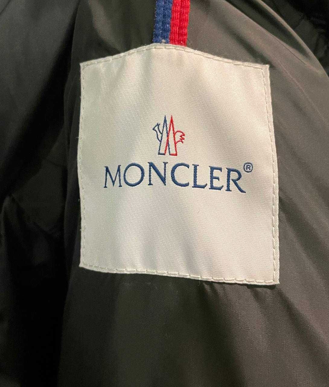 продам мужскую куртку от Moncler