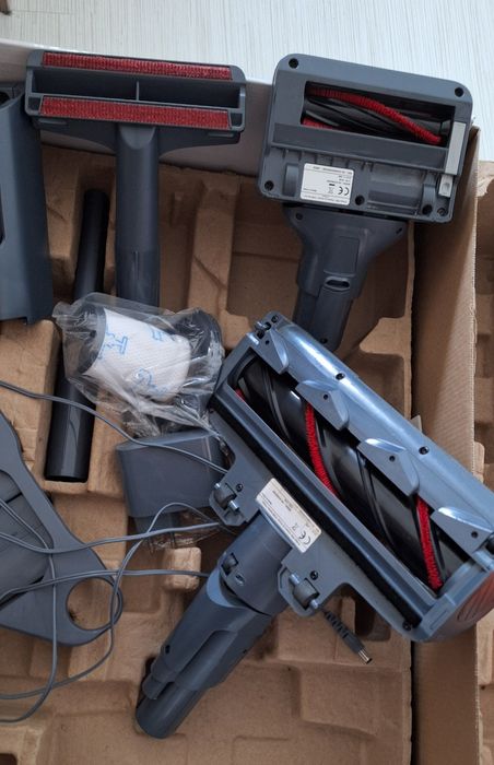 Aspirator vertical Rowenta X-force Flex 11.60