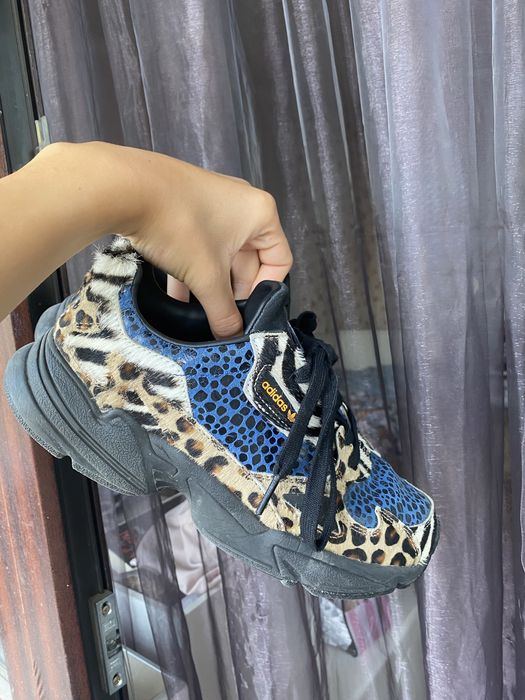 Обувки Адидас