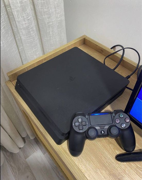 Ps4 slim 400de lei