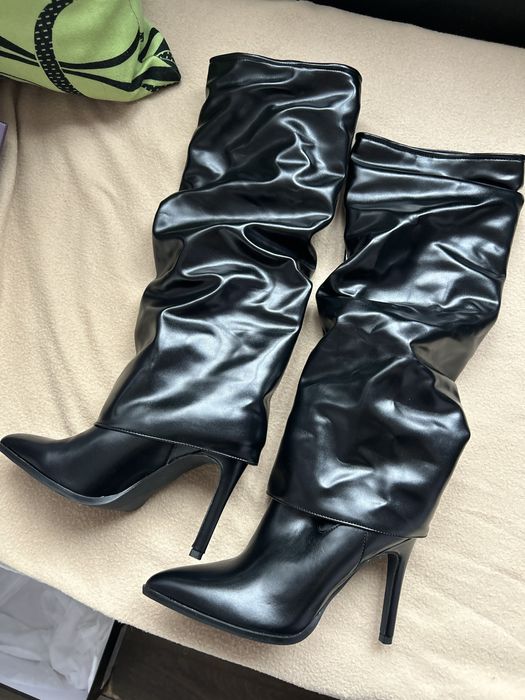 Високи ботуши, ботуши на висок ток, широки ботуши