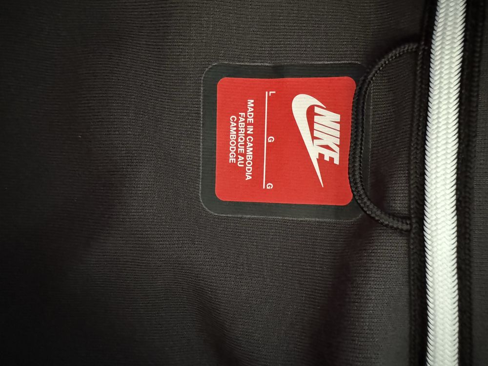 Nike Tech Fleece горнище