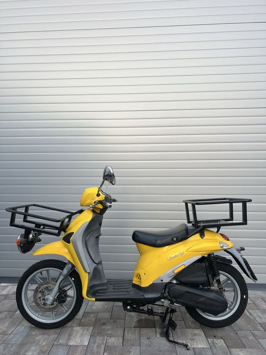 Scuter Piaggio Liberty 49Cc 2019 ~ No Scarabeo • Free