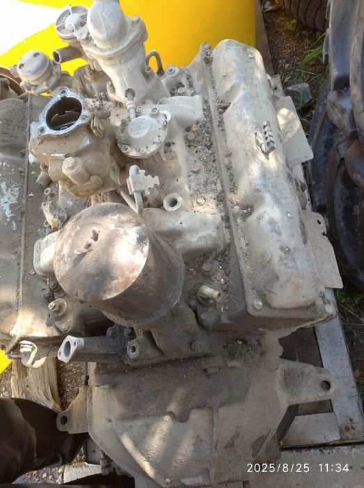 Двигатель на ЗИЛ - 130