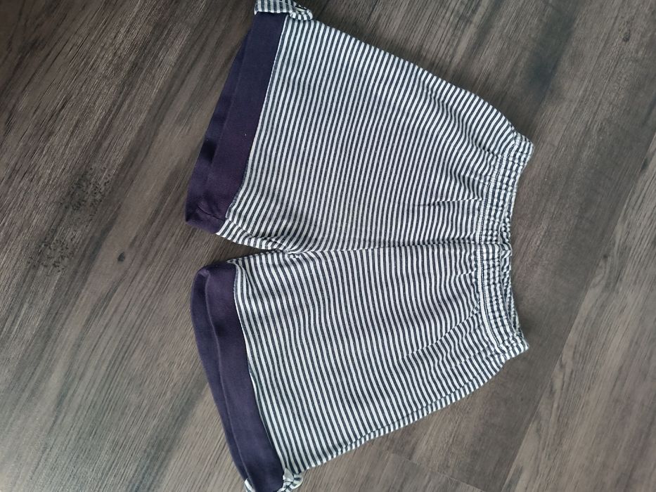 Tricouri + pantaloni fete mărimea 98