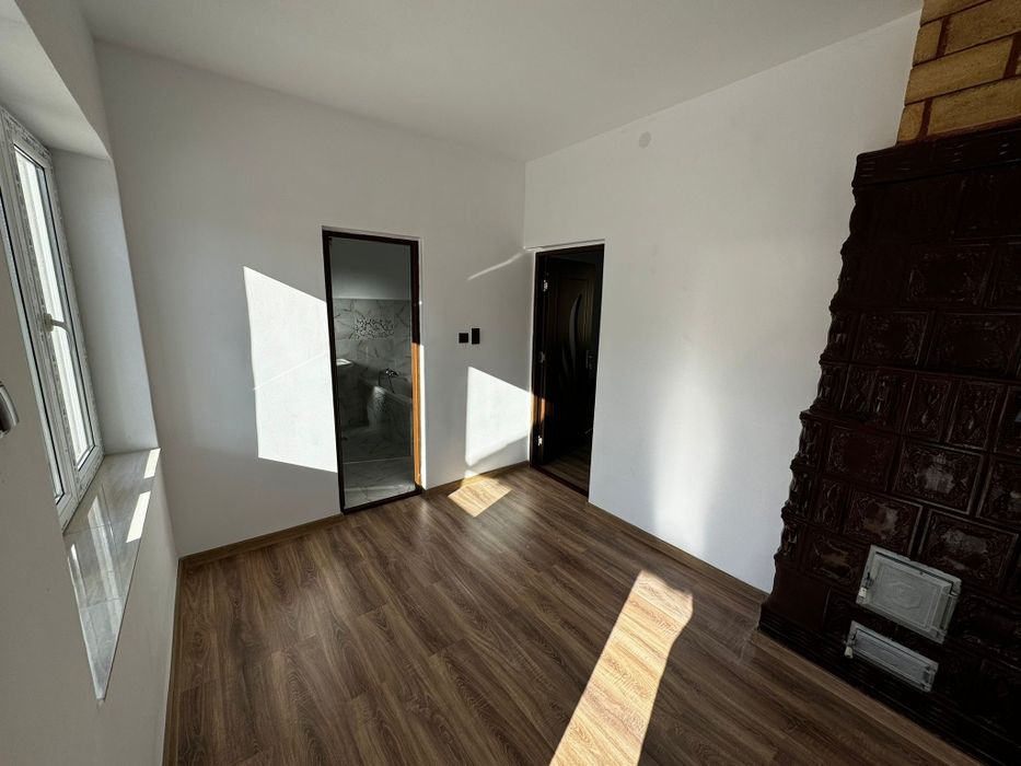 Casa Petroșani ~ 310 mp ~ Garaj ~ Curte Mare