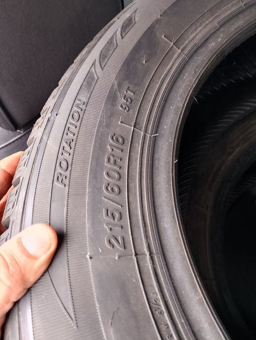 Продам резину зима 215/60/R16