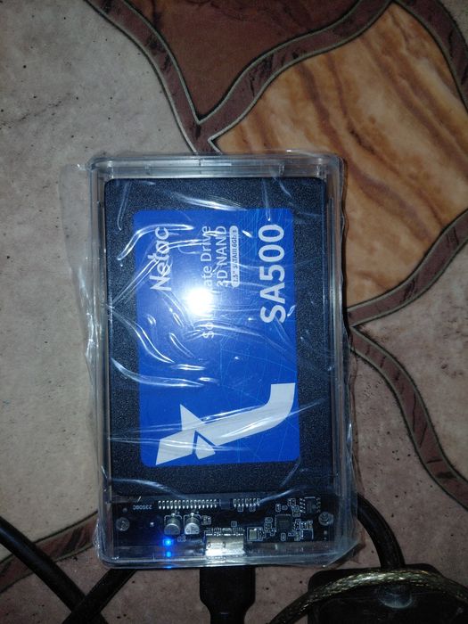 Продам SSD диск в отличном состоянии