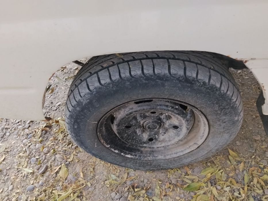 Хитой Лабо сотилади