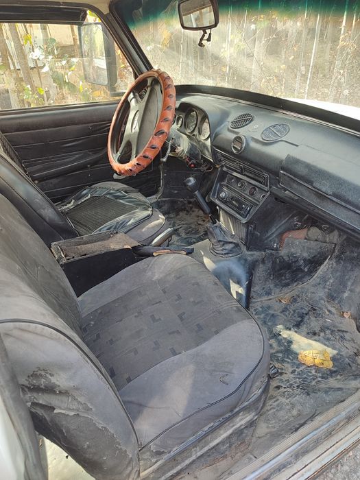 Jiguli 011 sotiladi xolati oʻrtacha yurib turibdi