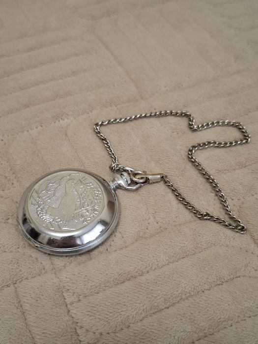 Часы карманные "МОЛНИЯ"