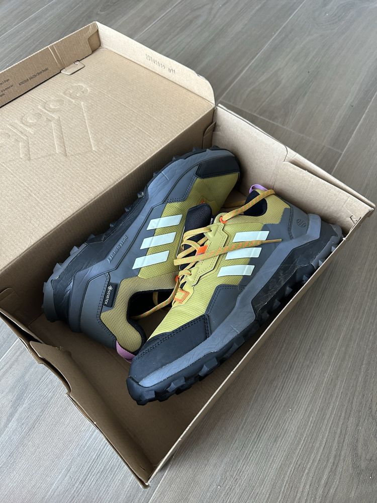 Bocanci Adidas Terrex AX4 Goretex - marimea 44 - GZ1724