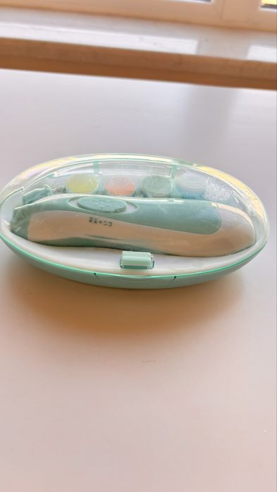 Бебешка пила за нокти за нежно премахване на нокти