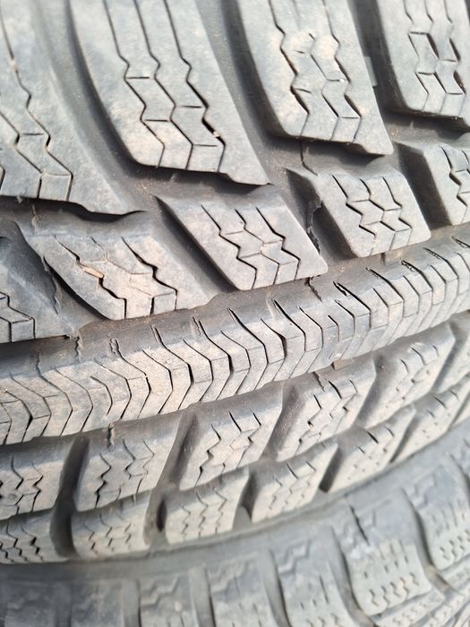 Oferta! ! 4 jante pe 15") in 5 prezoane gama VW