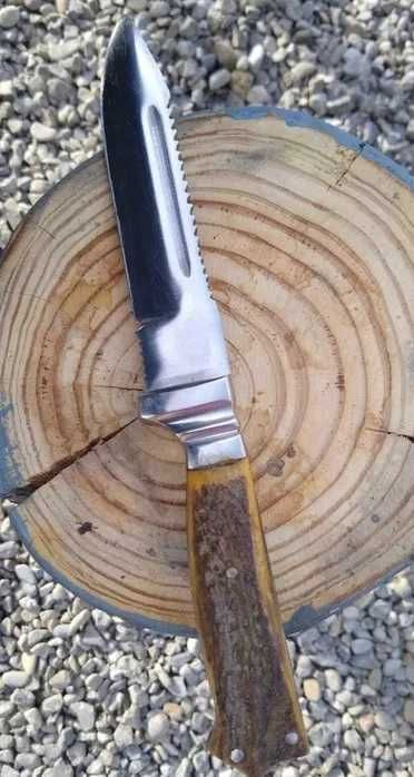 Cuțite vânătoare inox forjat, mânere corn de cerb, lucrate manual!