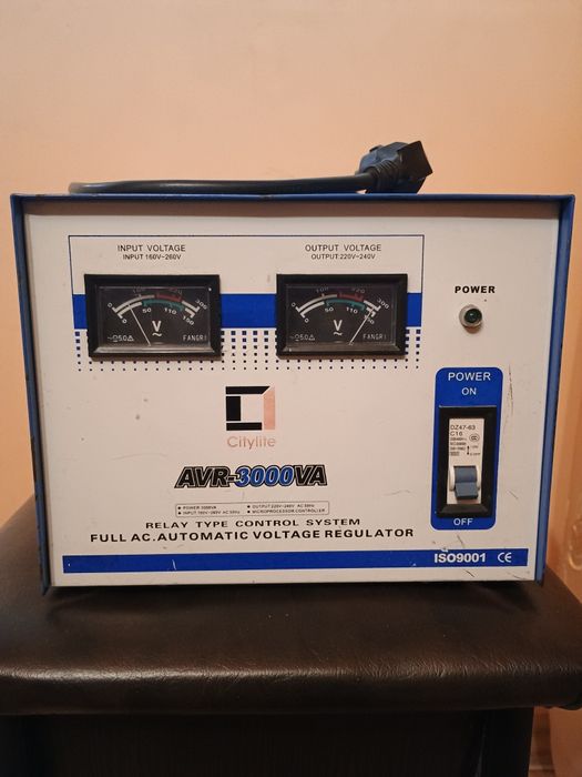 Stabilizator tensiune 3000VA 1800W!