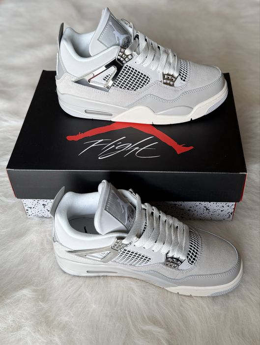 Air Jordan 4 Retro Frozen Moments Full Box