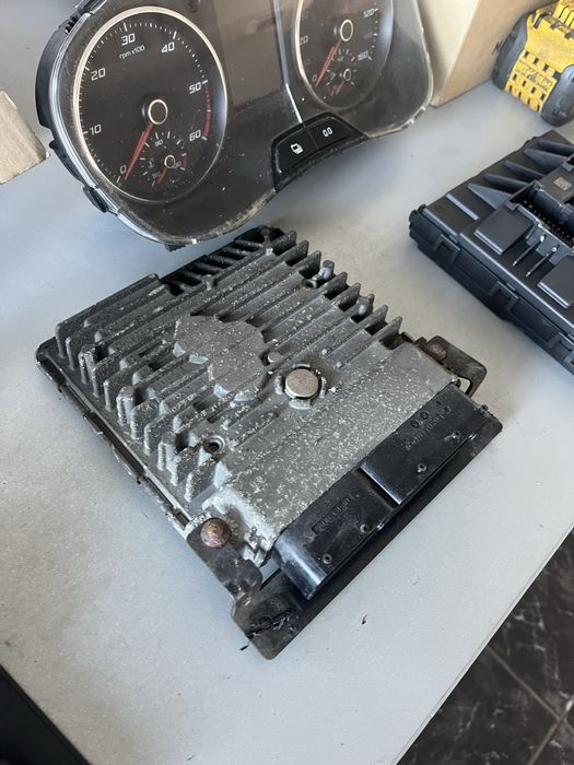 Kit pornire seat toledo 2013 1,6 tdi cod cay