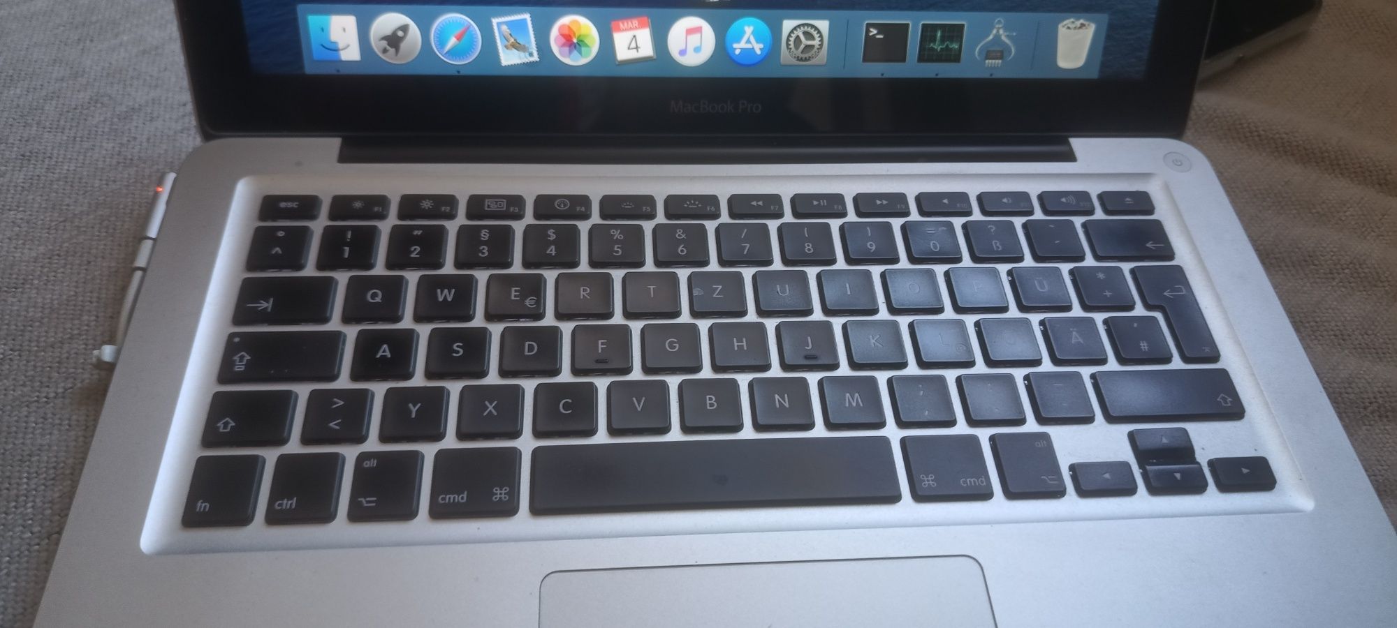 Macbook pro 2009