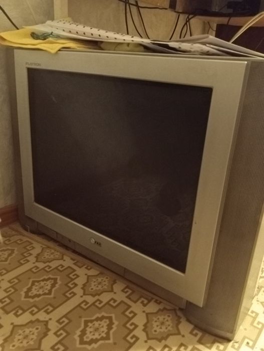 Телевизор плоский