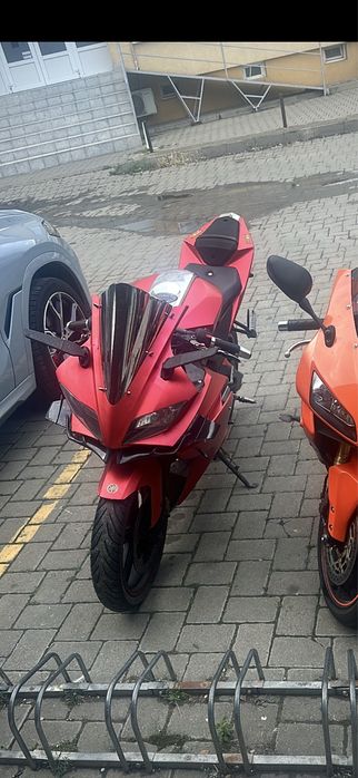 Yamaha yzf r125 cc..34 km reali
